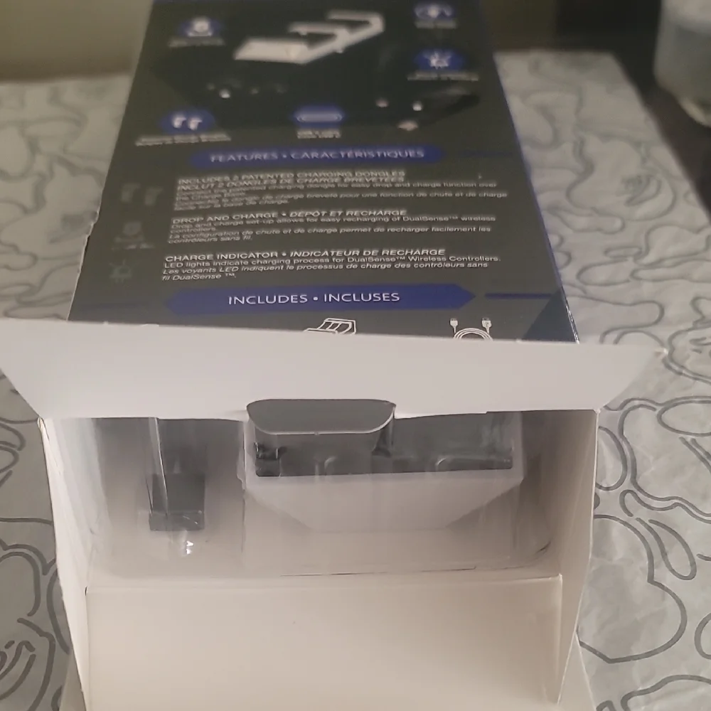 Charge Base Controller Charging Station for PlayStation 5 - White/Black